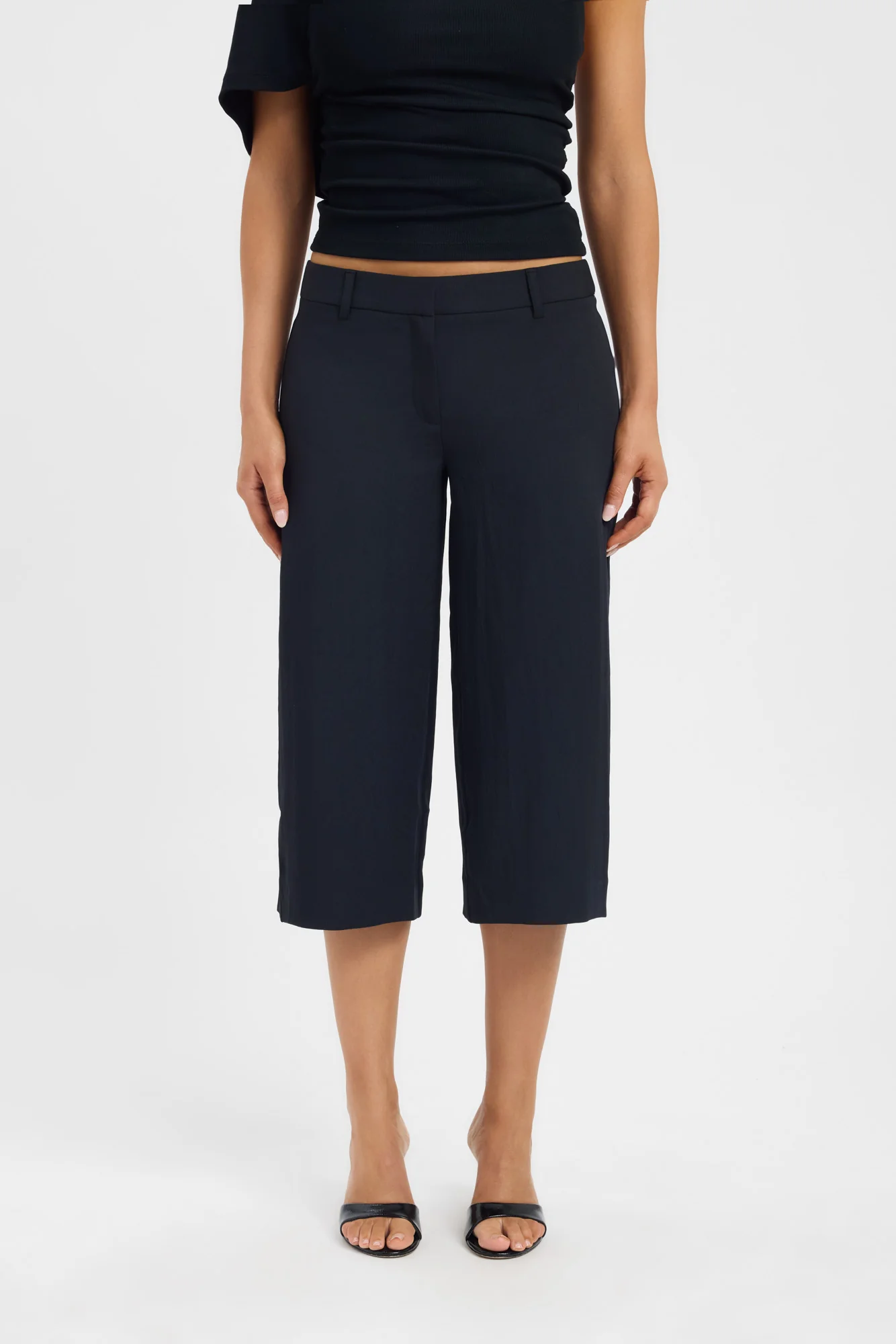 Ariel Cropped Pant - Image 3